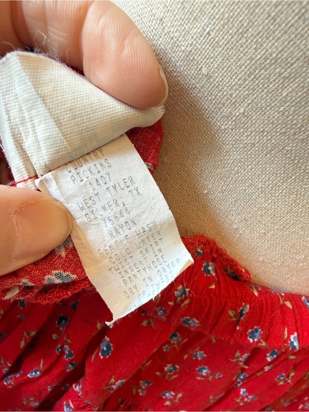 Vintage Red Floral Elastic-Waist Maxi Skirt - Picture 5 of 9